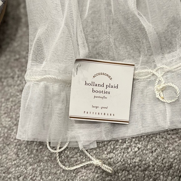 Pottery Barn • Red Plaid • Cozy Sherpa Slippers • Size Large - Picture 5 of 5